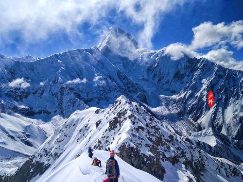 攀登 2025,展望未来，共创辉煌